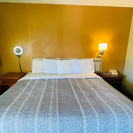 Budget Inn Pulaski Esterno foto