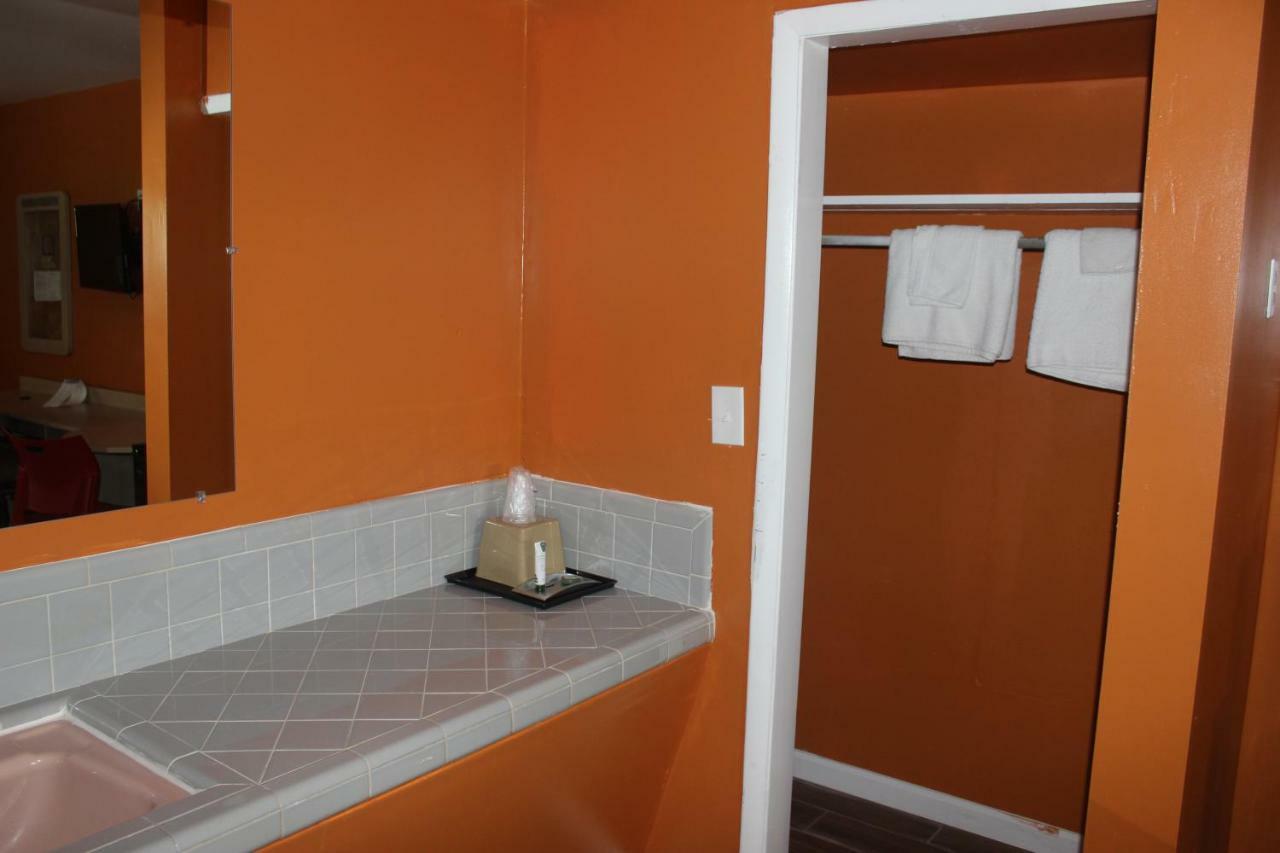 Budget Inn Pulaski Esterno foto